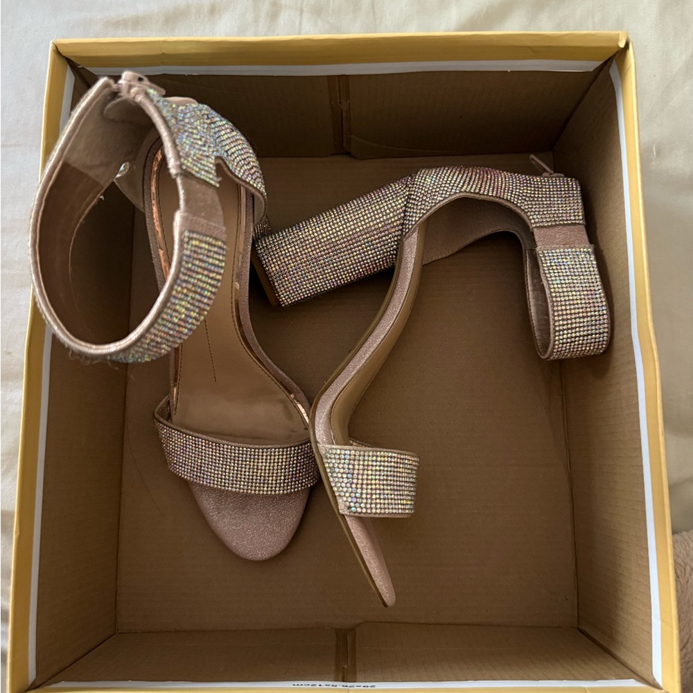 GIANNI BINI Elegant Rhinestone Embellished Heels